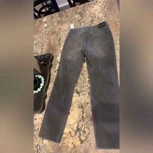 Hollister Ultra High Rise Mom Jean